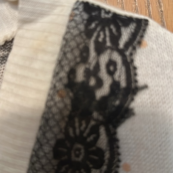 Classy bow style sweater - Picture 2 of 9